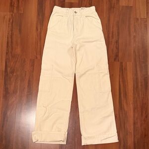 NWT H&M Cream Cargo Pants size us0